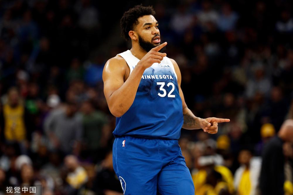 通过一系列 通过一系列