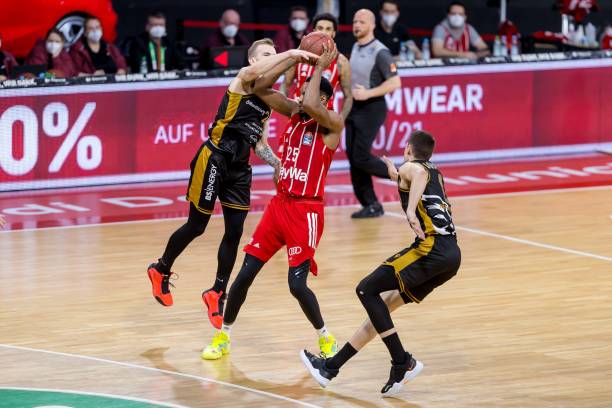 活塞需要承 活塞需要承